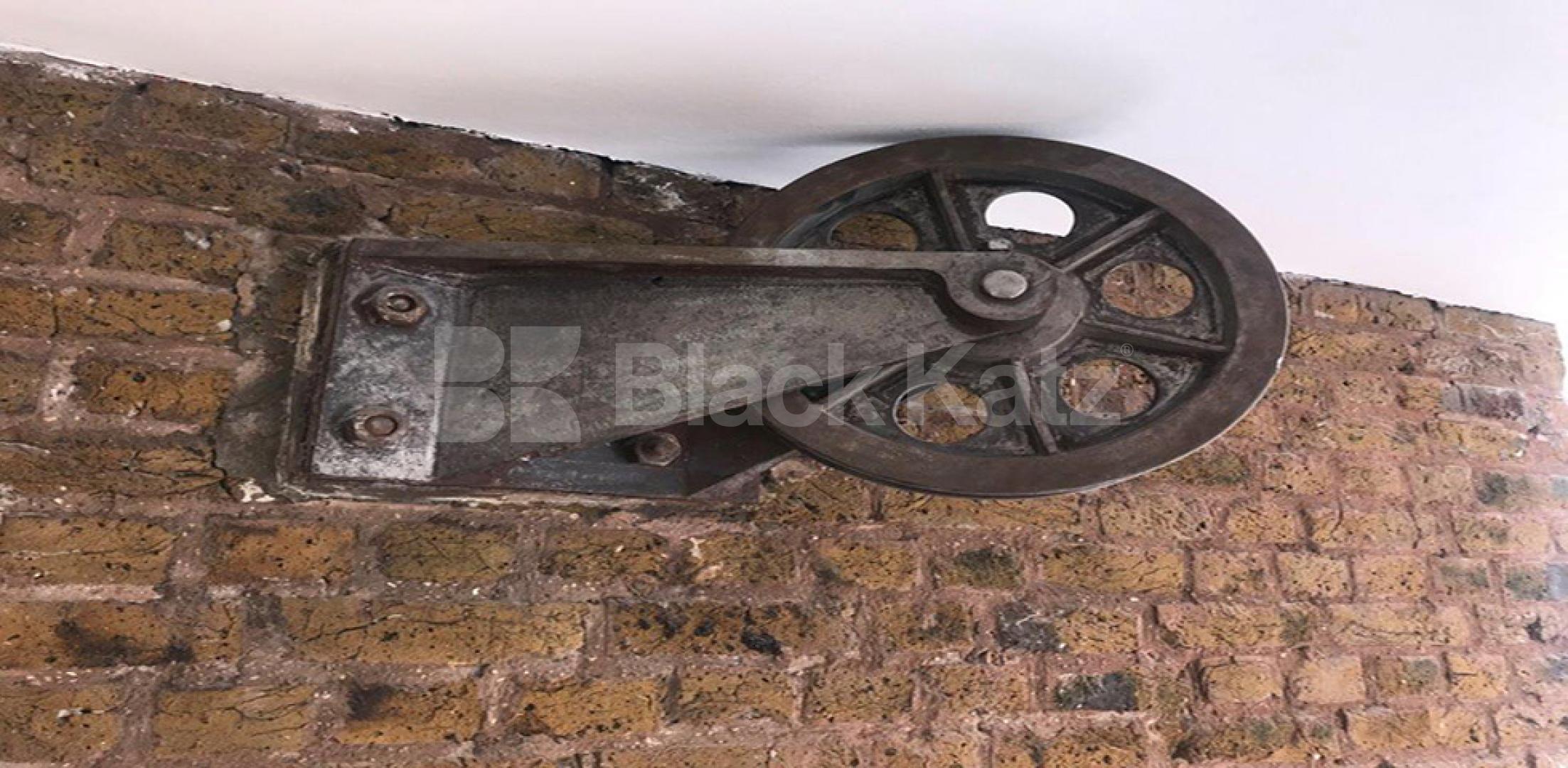 			NEW INSTRUCTION, 2 Bedroom, 1 bath, 1 reception Penthouse			 Marshalsea Road, Borough